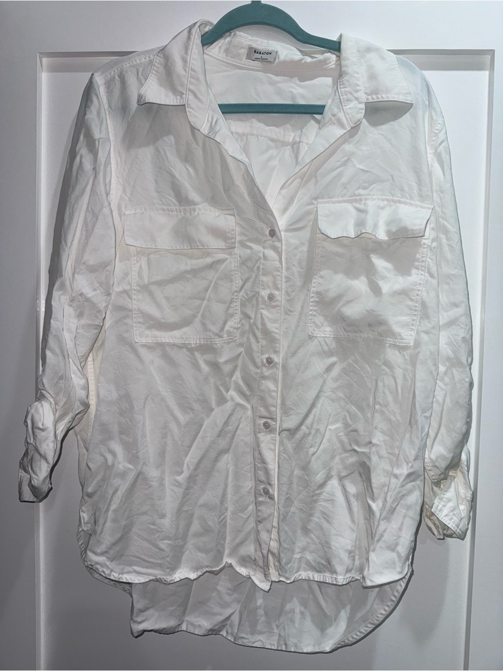 Aritzia Babaton Women’s White Button-Up Shirt - Classic Utility Style